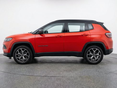 Used 2025 Jeep Compass Limited AWD/4WD image 5