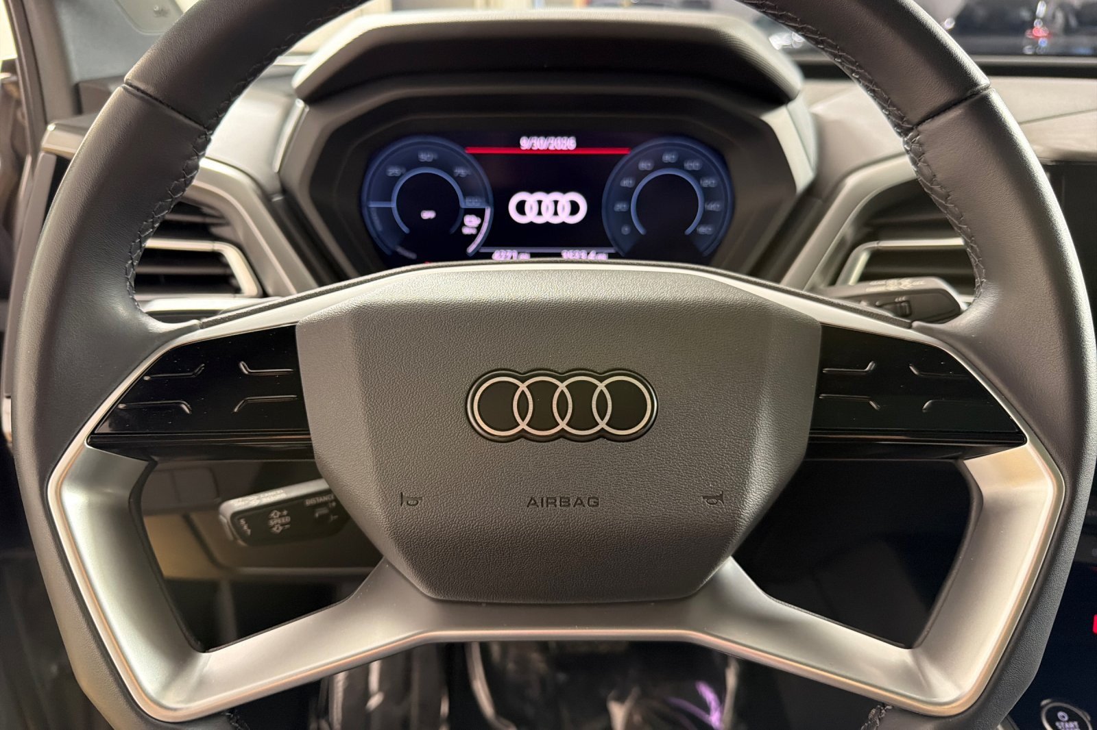 Certified 2024 Audi Q4 e-tron Premium Plus w/ Premium Plus AWD/4WD image 22