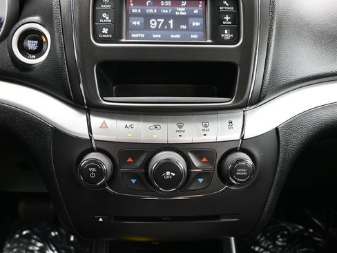 Used 2017 Dodge Journey SE FWD image 45