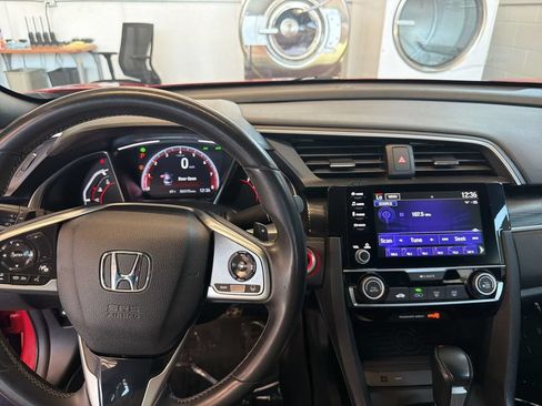 Used 2020 Honda Civic Sport image 17