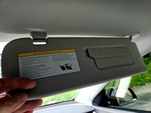 Used 2021 Tesla Model Y Performance image 34