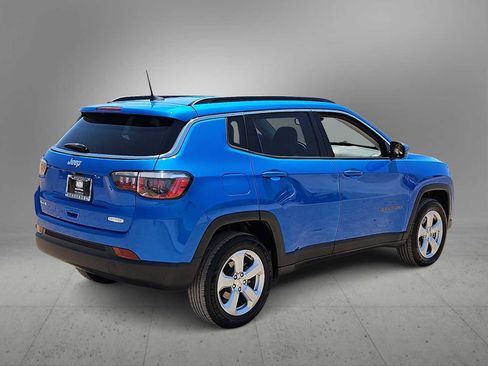 Used 2020 Jeep Compass Latitude AWD/4WD image 8