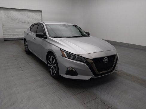 Used 2021 Nissan Altima 2.5 SR FWD image 13