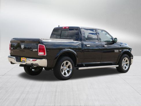 Used 2018 RAM 1500 Laramie w/ Convenience Group AWD/4WD image 7