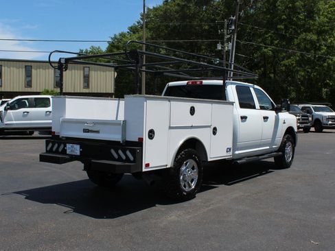 Used 2024 RAM 2500 Tradesman w/ Chrome Appearance Group image 14