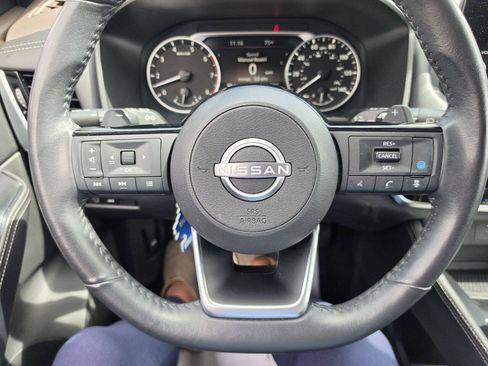 Used 2023 Nissan Rogue SL w/ SL Premium Package AWD/4WD image 31