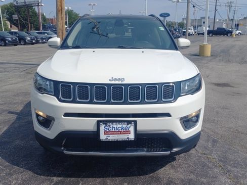 Used 2018 Jeep Compass Limited AWD/4WD image 4