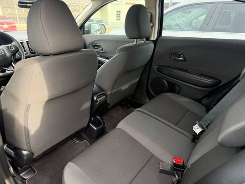 Used 2021 Honda HR-V LX image 17