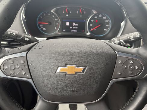 Used 2023 Chevrolet Traverse LT w/ LT Premium Package AWD/4WD image 11