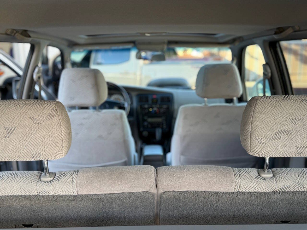 Used 2002 Toyota 4Runner SR5 AWD/4WD image 98