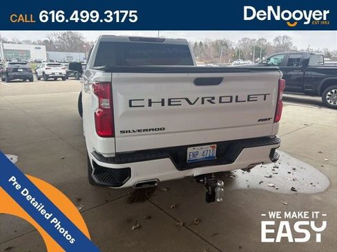 Used 2022 Chevrolet Silverado 1500 RST image 4