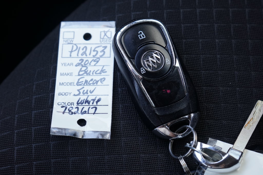 Used 2019 Buick Encore Preferred AWD/4WD image 30