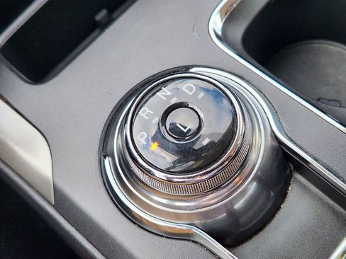 Used 2020 Ford Fusion SEL image 20