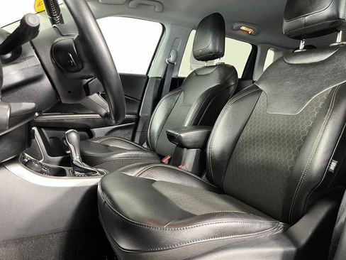 Used 2021 Jeep Compass Latitude w/ Convenience Group AWD/4WD image 12