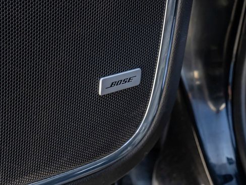 Used 2018 Chevrolet Suburban LT image 38