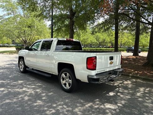 Used 2015 Chevrolet Silverado 1500 LT w/ LT Convenience Package RWD image 3