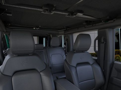 New 2025 Ford Bronco Badlands w/ Sasquatch Package image 13