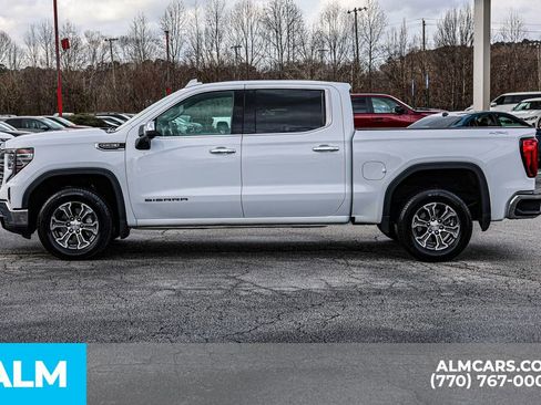 Used 2025 GMC Sierra 1500 SLT AWD/4WD image 9