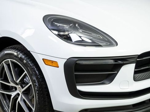 New 2026 Porsche Macan AWD/4WD image 38
