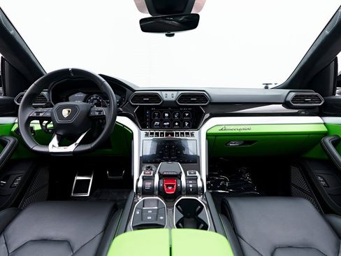 Used 2022 Lamborghini Urus image 60