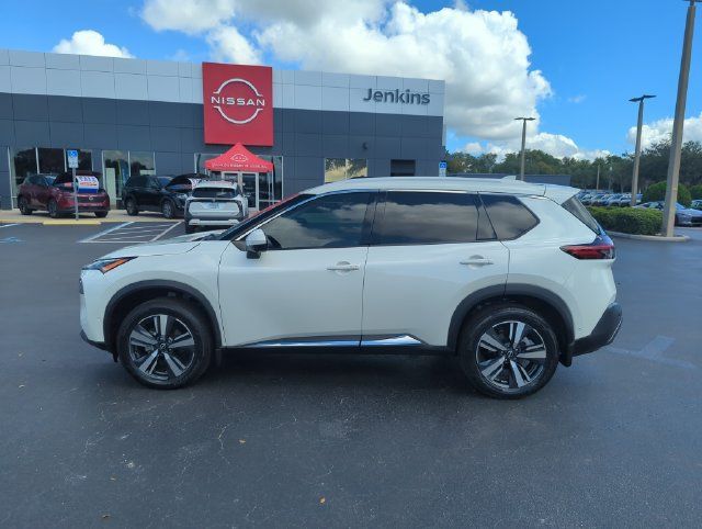 Certified 2023 Nissan Rogue SL w/ SL Premium Package FWD image 11