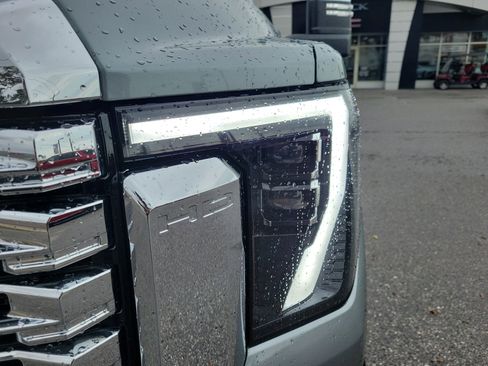 Certified 2024 GMC Sierra 2500 Denali w/ Denali Reserve Package image 9