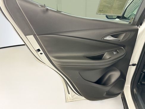 Used 2025 Buick Encore GX Preferred image 27