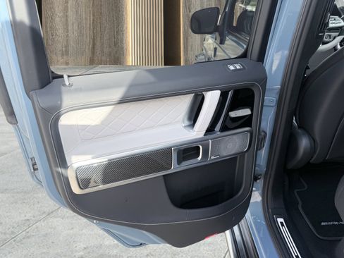 Used 2023 Mercedes-Benz G 550 image 33