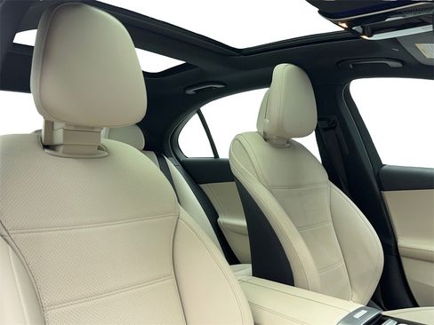 Used 2023 Mercedes-Benz C 300 4MATIC Sedan image 47