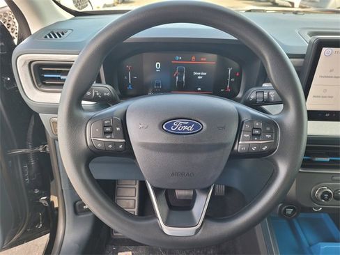 New 2025 Ford Maverick XLT image 9