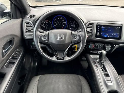 Used 2022 Honda HR-V Sport image 9