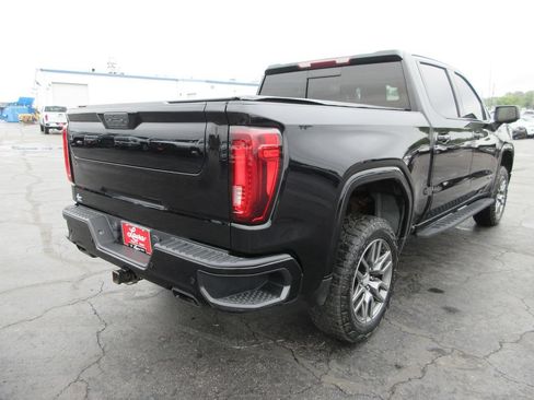 Used 2022 GMC Sierra 1500 AT4 w/ AT4 Carbonpro Edition AWD/4WD image 5
