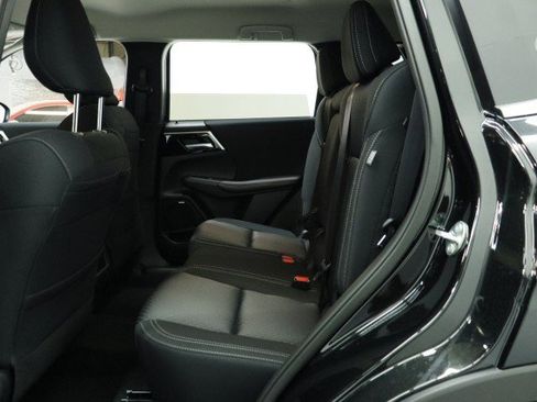 New 2026 Mitsubishi Outlander ES FWD image 24