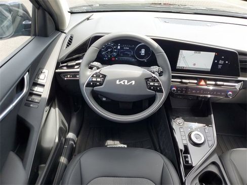 New 2025 Kia Niro Wind w/ Wind Preserve Package image 14