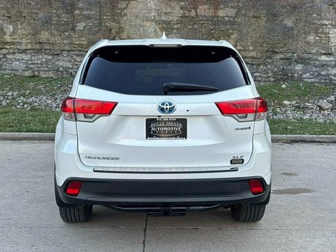 Used 2018 Toyota Highlander XLE image 6