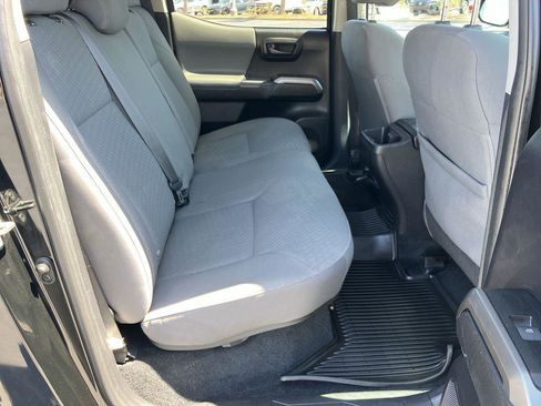 Used 2020 Toyota Tacoma SR5 image 31