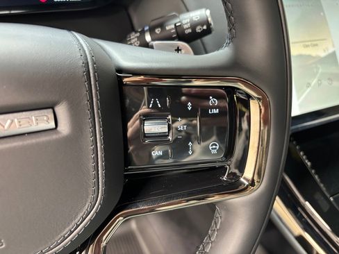 New 2025 Land Rover Range Rover Sport Dynamic SE image 19
