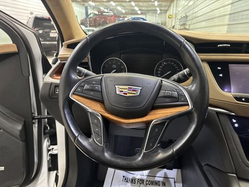 Used 2019 Cadillac XT5 Platinum image 13