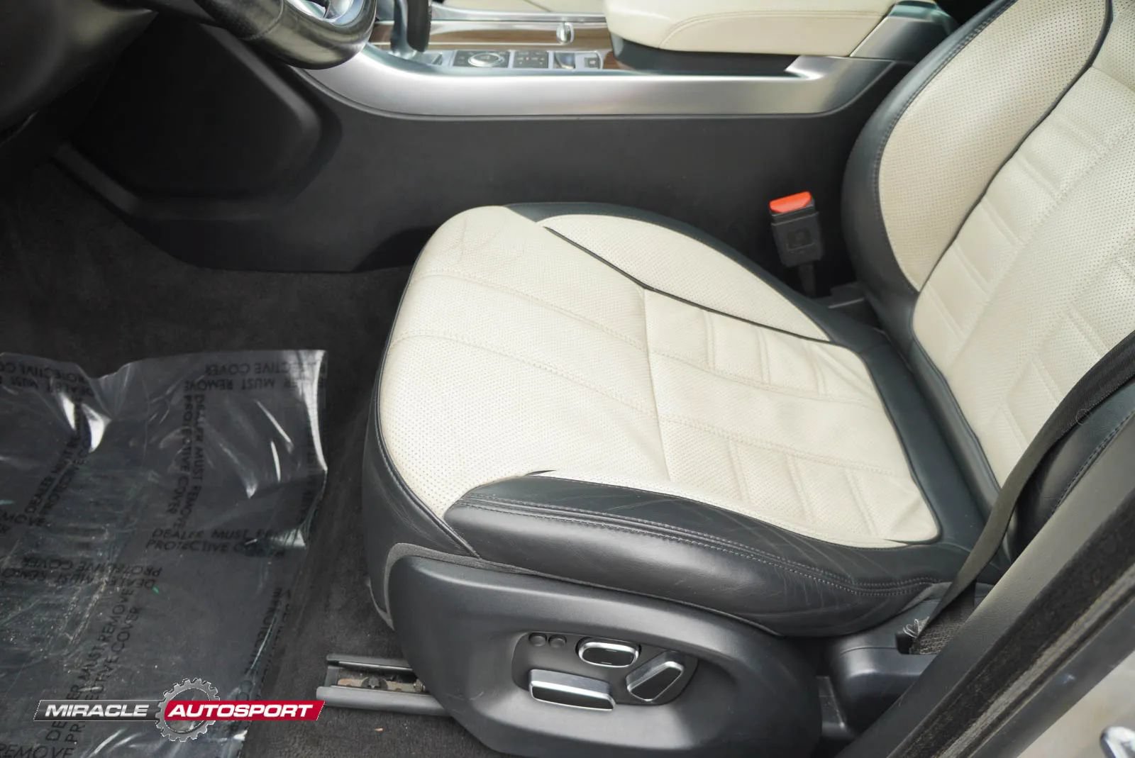 Used 2015 Land Rover Range Rover Sport Autobiography AWD/4WD image 16