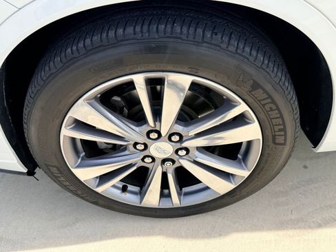 Used 2020 Cadillac XT6 Premium Luxury image 17