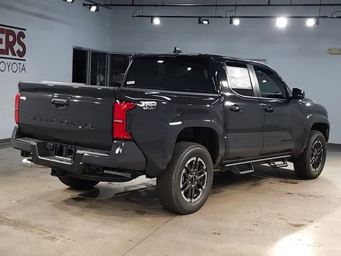 New 2025 Toyota Tacoma TRD Sport image 7