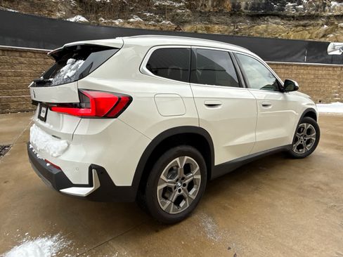 Certified 2023 BMW X1 xDrive28i w/ Convenience Package image 3
