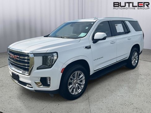 Used 2022 GMC Yukon SLT w/ SLT Luxury Package RWD image 2