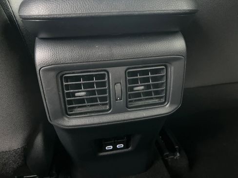 Used 2025 Toyota RAV4 XLE image 24