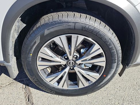 Certified 2023 Nissan Rogue SV image 8