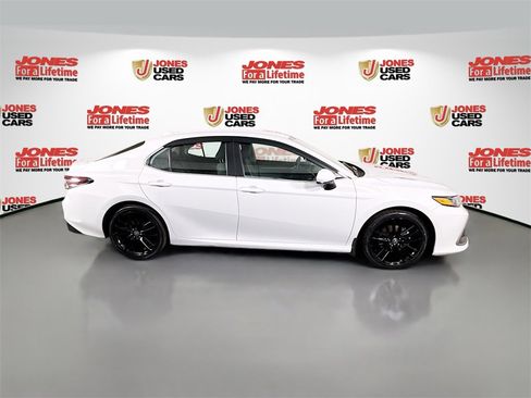 Certified 2022 Toyota Camry LE image 16