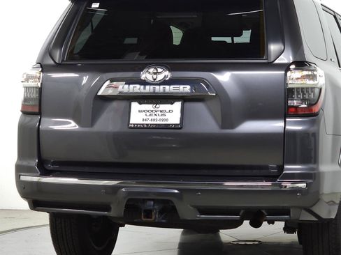 Used 2023 Toyota 4Runner Limited AWD/4WD image 9