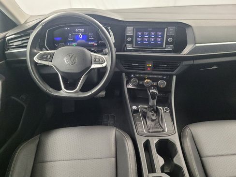 Used 2024 Volkswagen Jetta SE FWD image 22