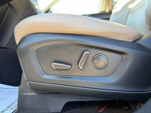 Used 2020 Ford Explorer Limited w/ Hybrid Equipment Group 310A image 25