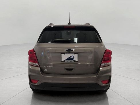 Used 2021 Chevrolet Trax LT w/ Premium Seat Package AWD/4WD image 22